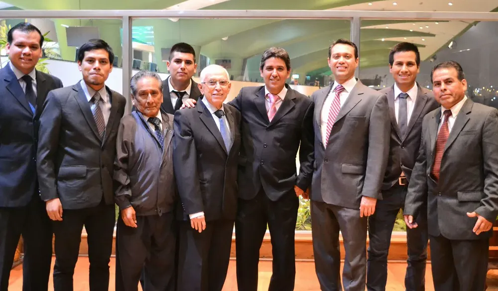 32464470_2108334166062412_1637817265011294208_n